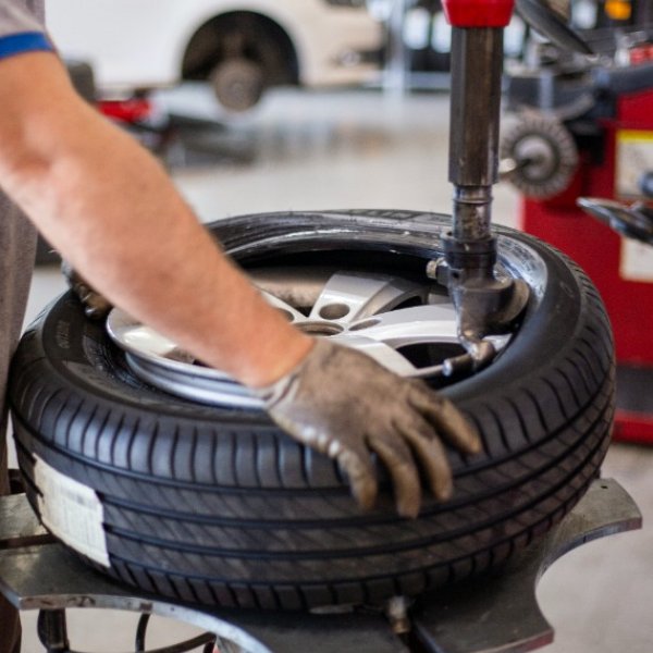 Wheels &amp; Tyres
